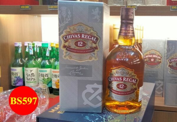 Hộp quà rượu chivas 12