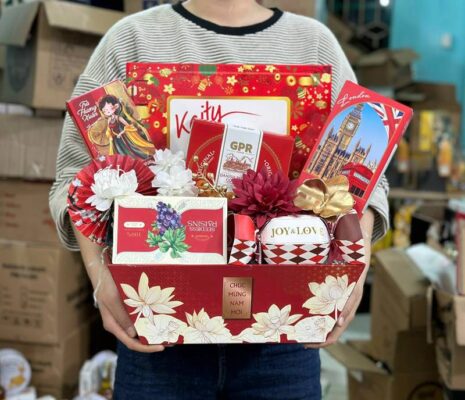 Lựa chọn những mẫu quà tặng tết ý nghĩa cho người thân