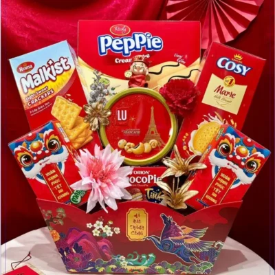 Giỏ quà tết giá rẻ, tone màu đỏ