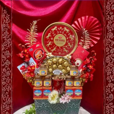 Set quà tết màu đỏ sang trọng