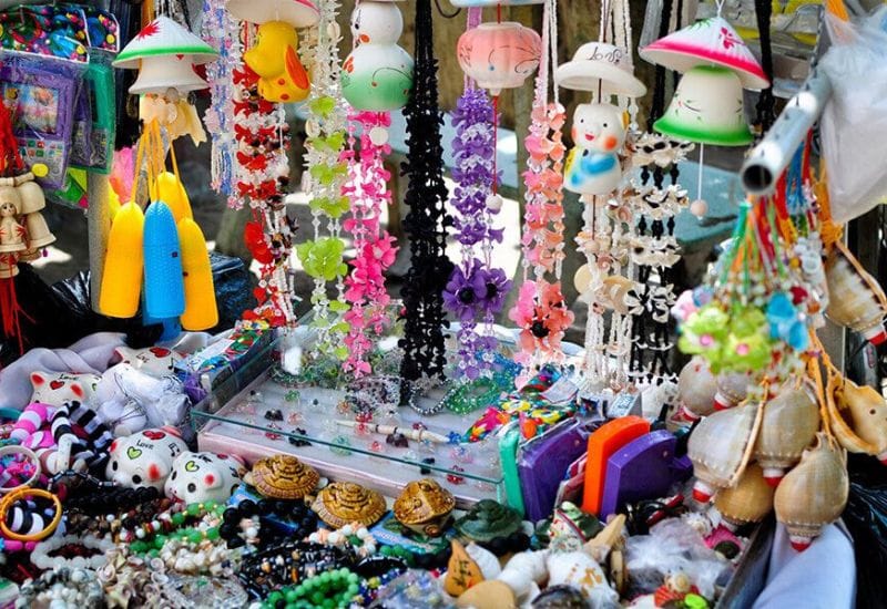 Shop bán quà tặng lưu niệm lâu đời